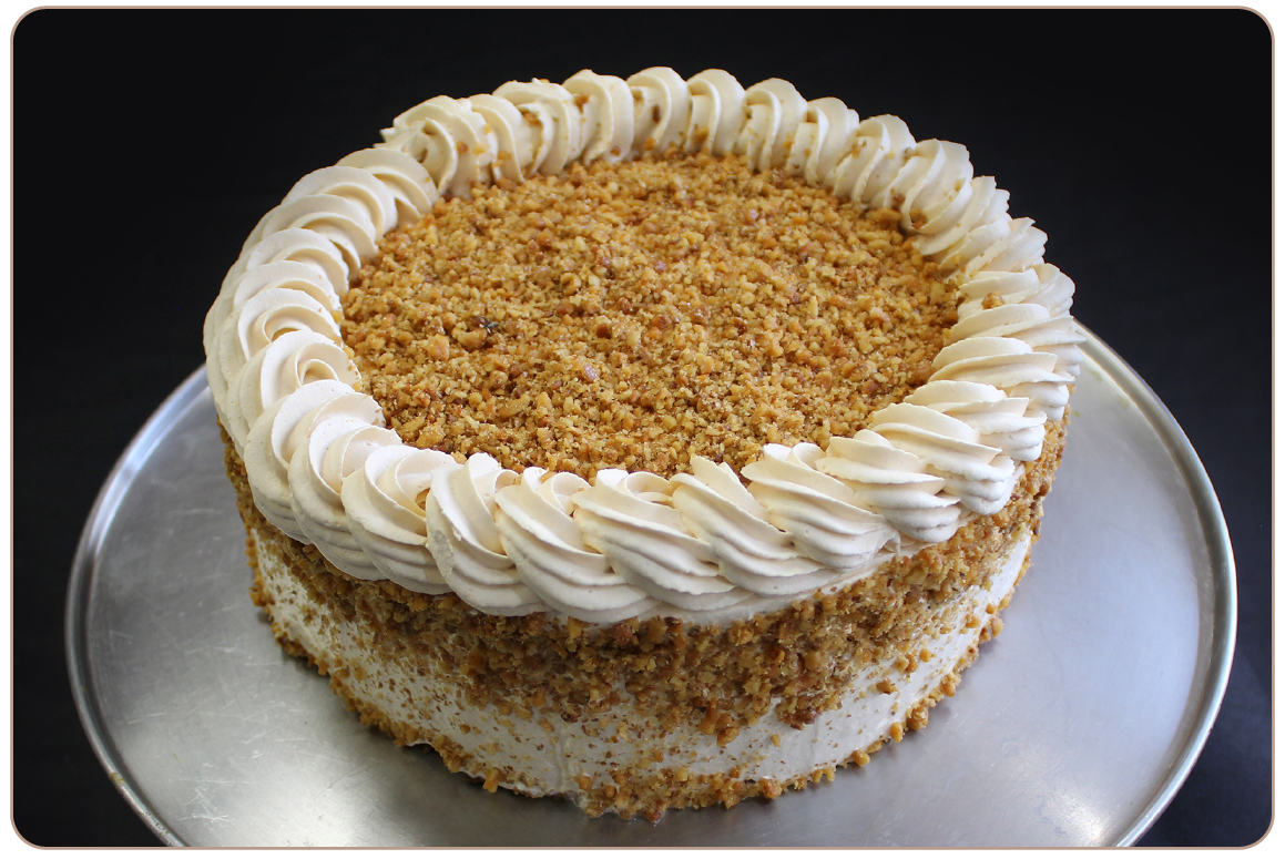 Torta manjar lucuma nuez