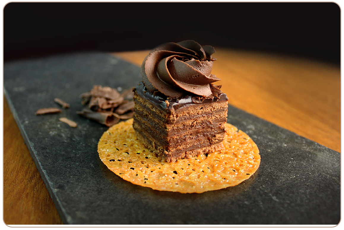 Mini pastel trufa manjar (20 unidades)