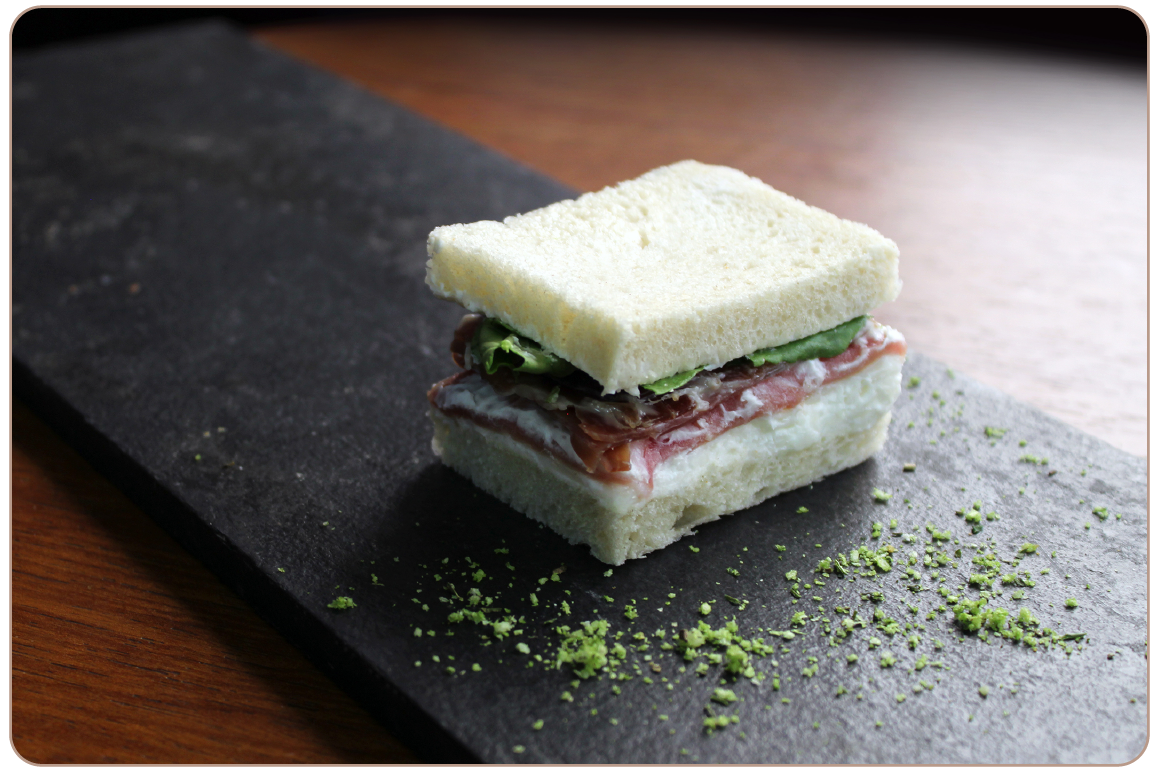 Finger jamón serrano y queso de cabra (24 unidades)