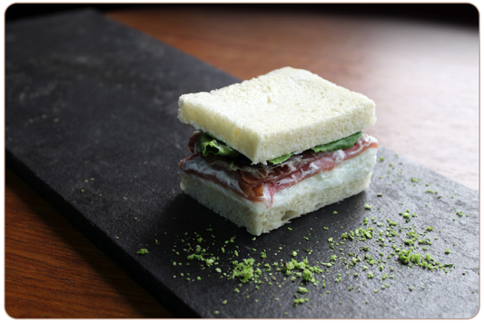 Finger jamón serrano y queso de cabra (24 unidades)