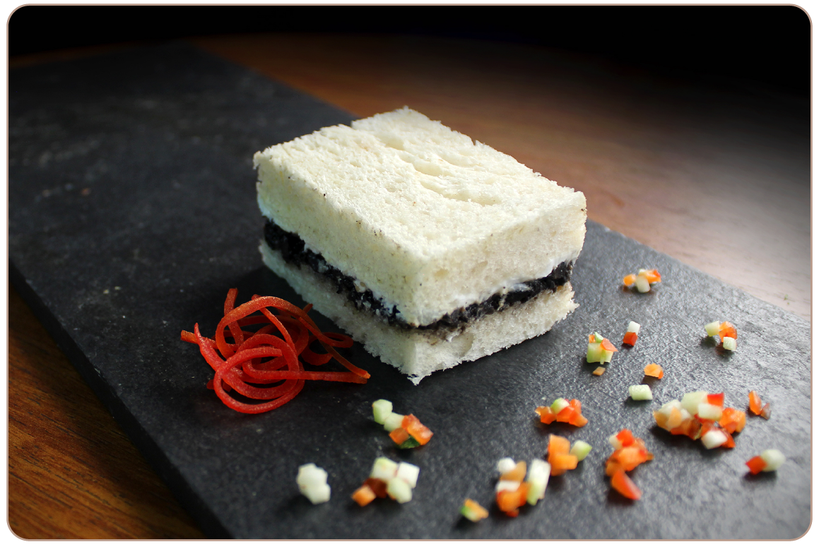 Finger palmito, aceituna y queso crema (24 unidades)